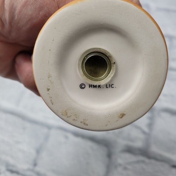 Hallmark Pilgrim Hat Salt & Pepper Shakers - Picture 11 of 11